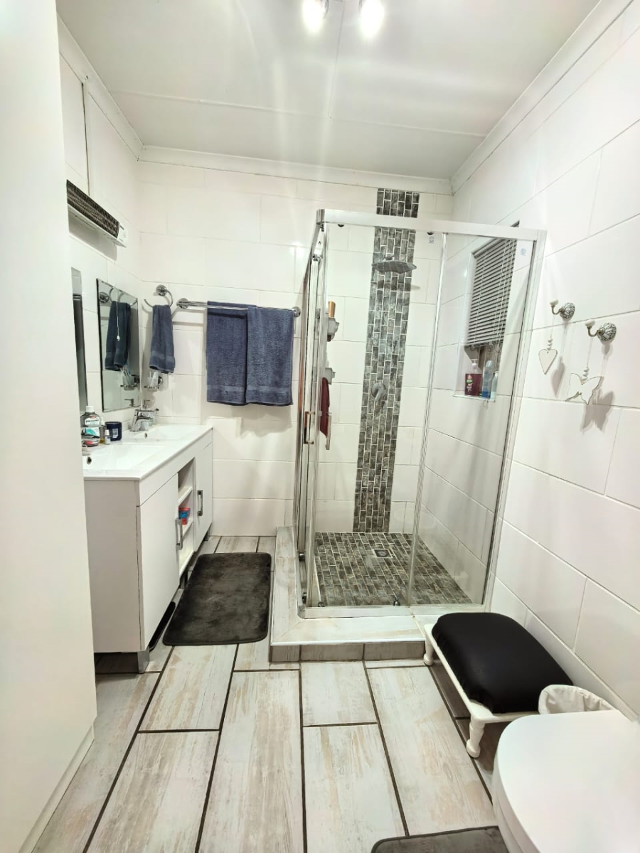 3 Bedroom Property for Sale in Vaalpark Free State